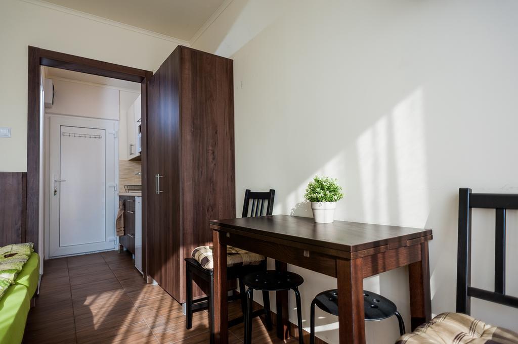 Milan Apartmanok Шиофок Экстерьер фото