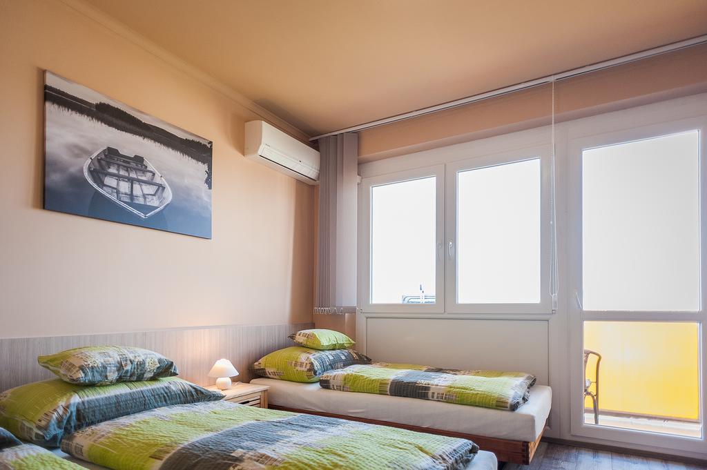 Milan Apartmanok Шиофок Экстерьер фото