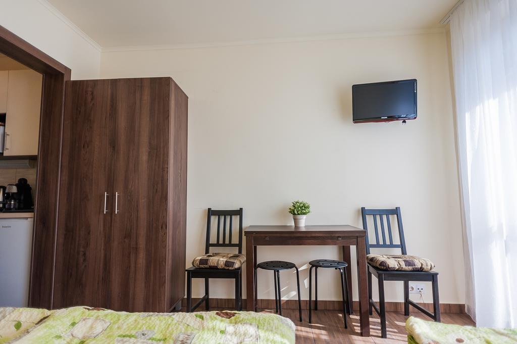 Milan Apartmanok Шиофок Экстерьер фото