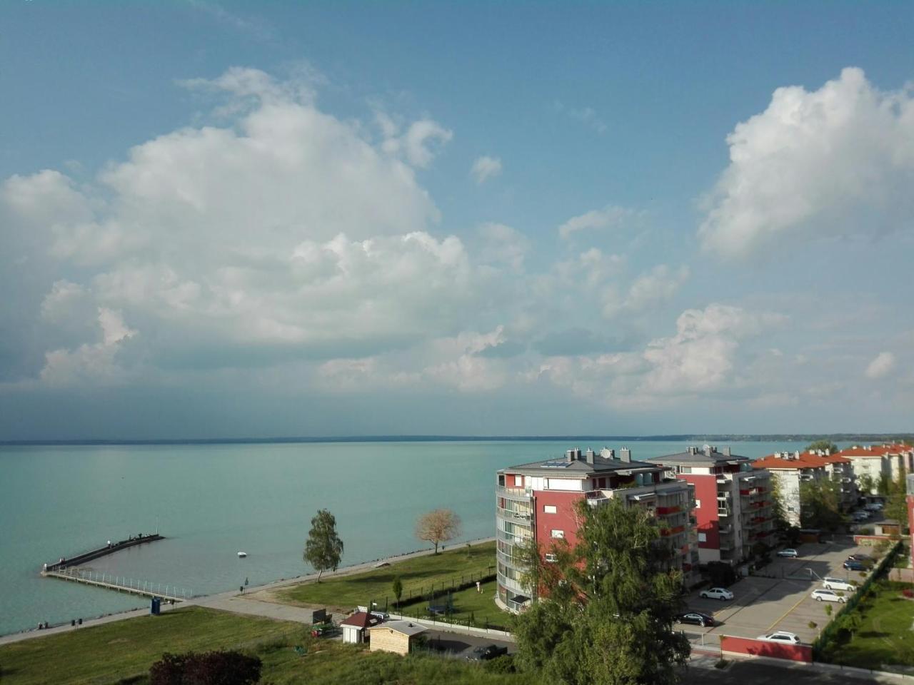 Milan Apartmanok Шиофок Экстерьер фото